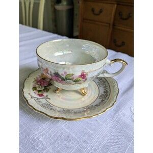 VTG Lusterware Iridescent 3 Footed D3041 Teacup & Saucer Floral Gold Trim Pink